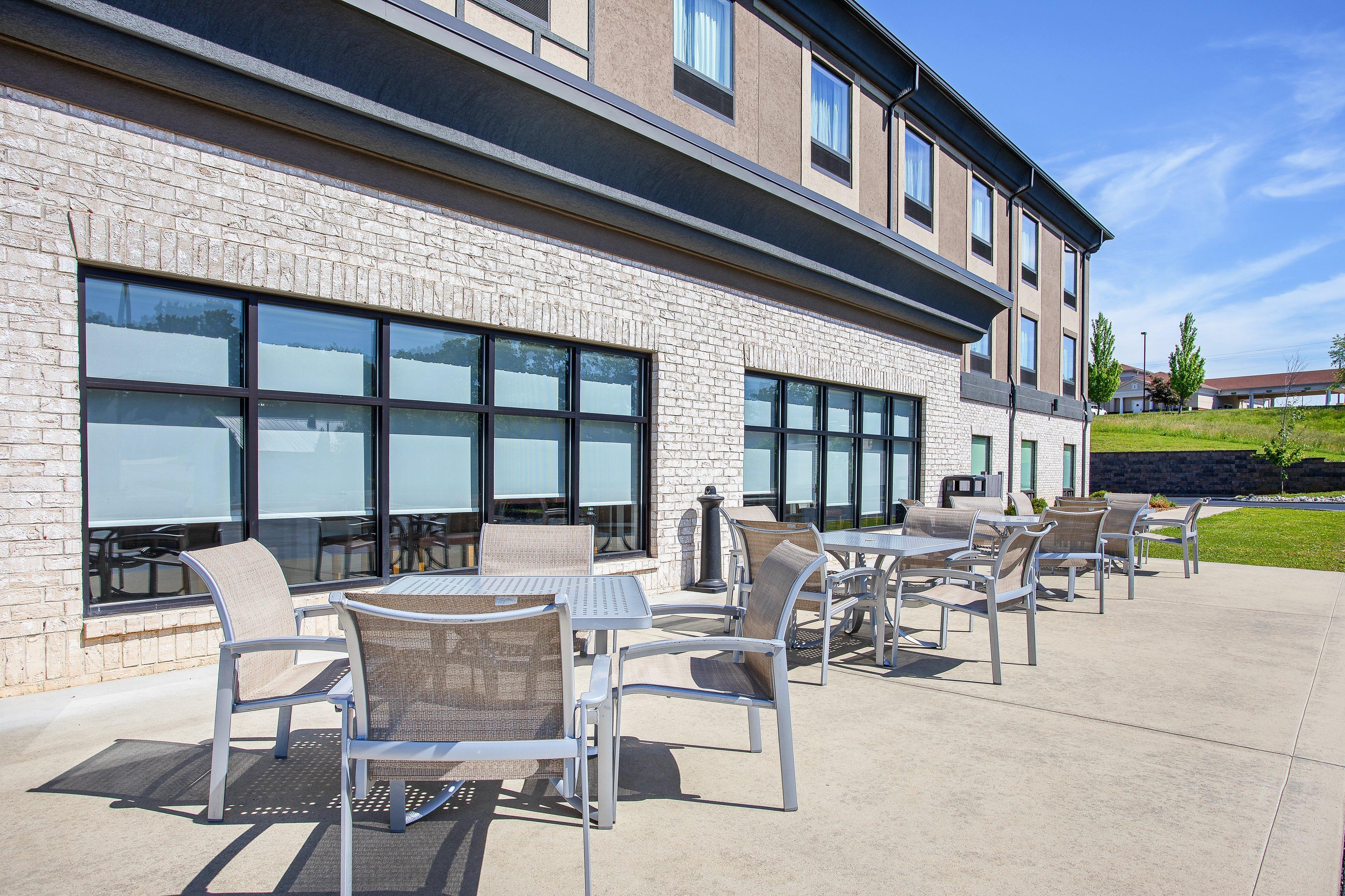 Holiday Inn Express Hotel & Suites Glasgow By Ihg Bagian luar foto