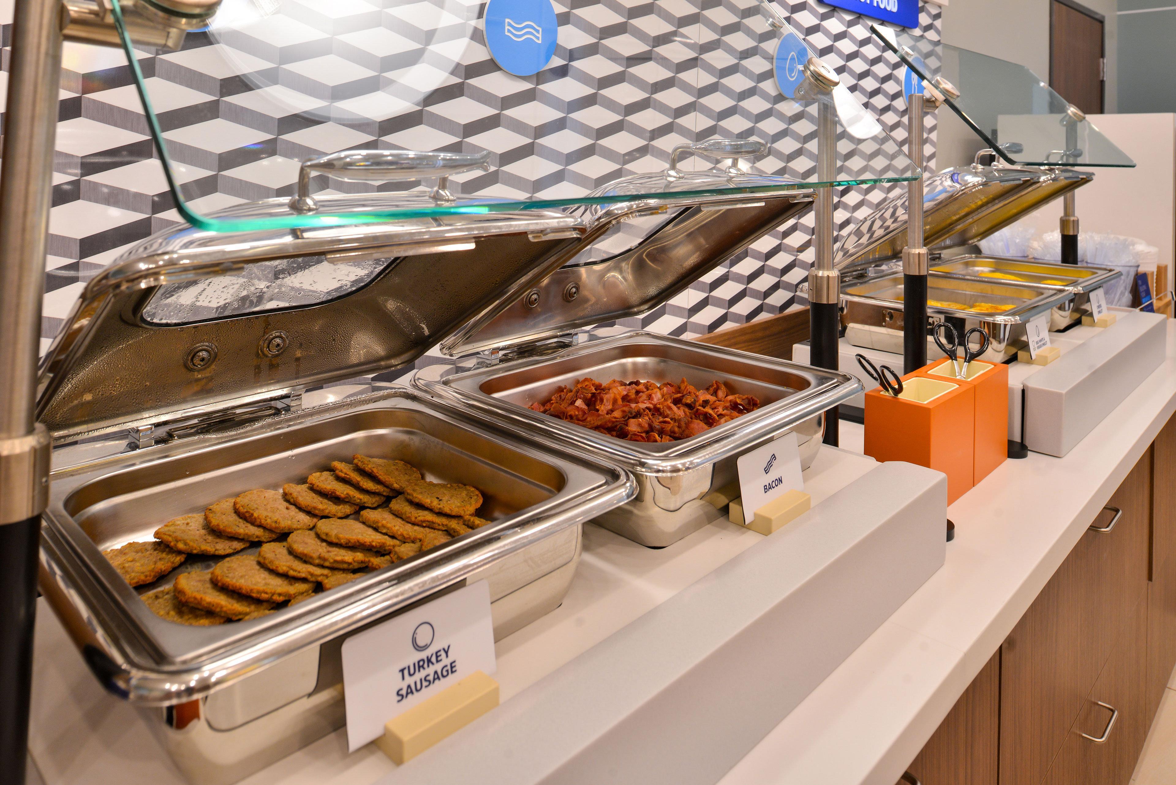 Holiday Inn Express Hotel & Suites Glasgow By Ihg Bagian luar foto