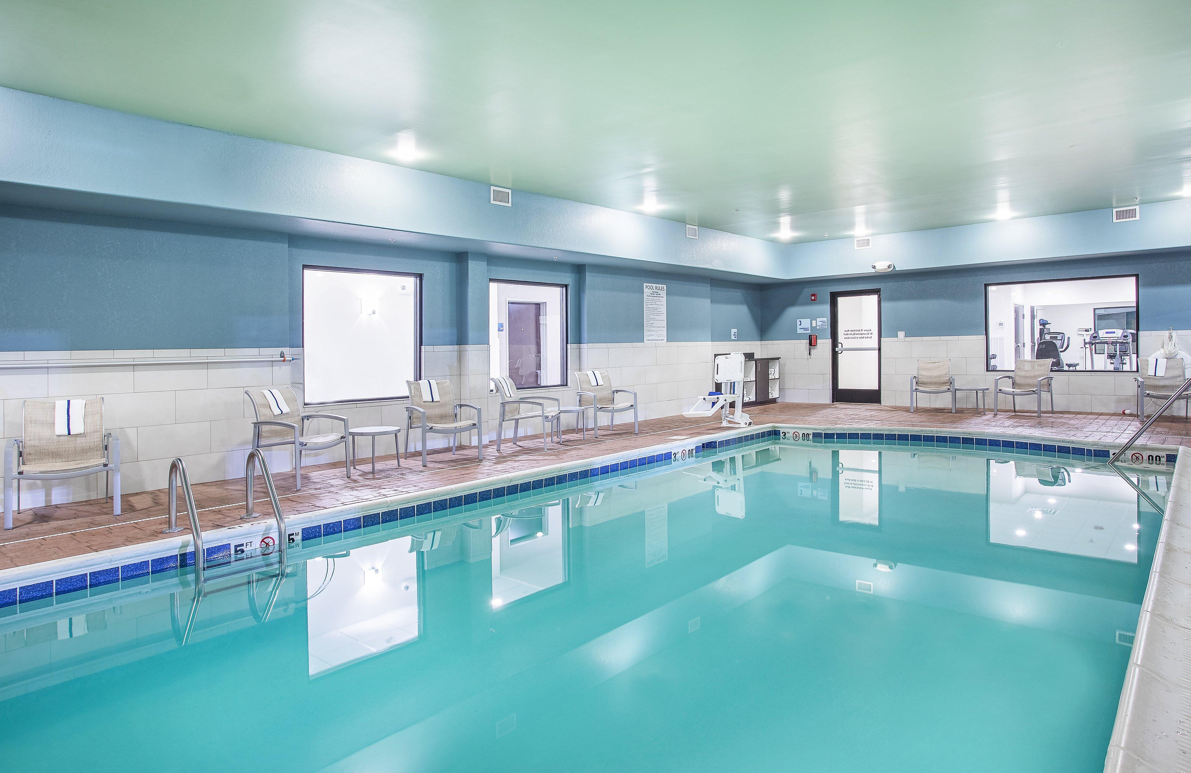 Holiday Inn Express Hotel & Suites Glasgow By Ihg Bagian luar foto