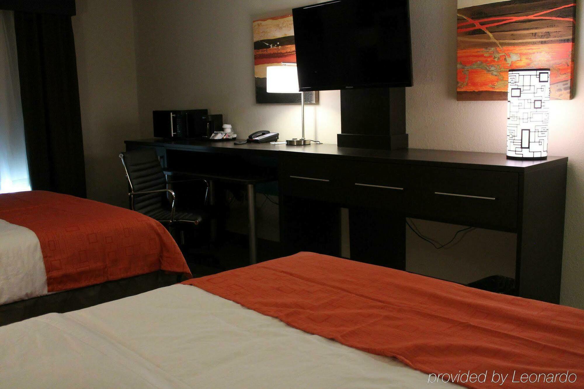 Holiday Inn Express Hotel & Suites Glasgow By Ihg Bagian luar foto